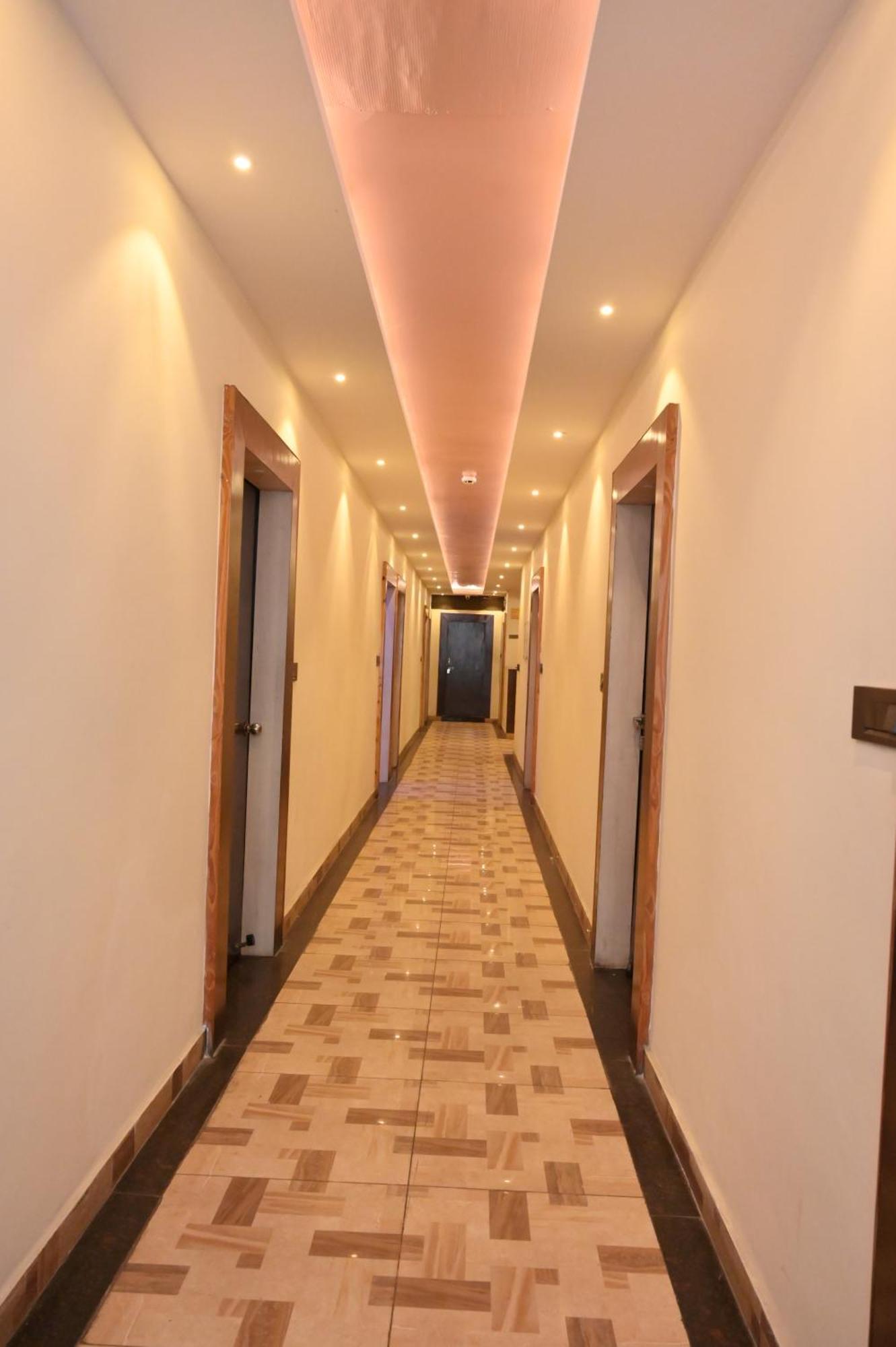 Hotel Riddhi Regency Lucknow Eksteriør bilde