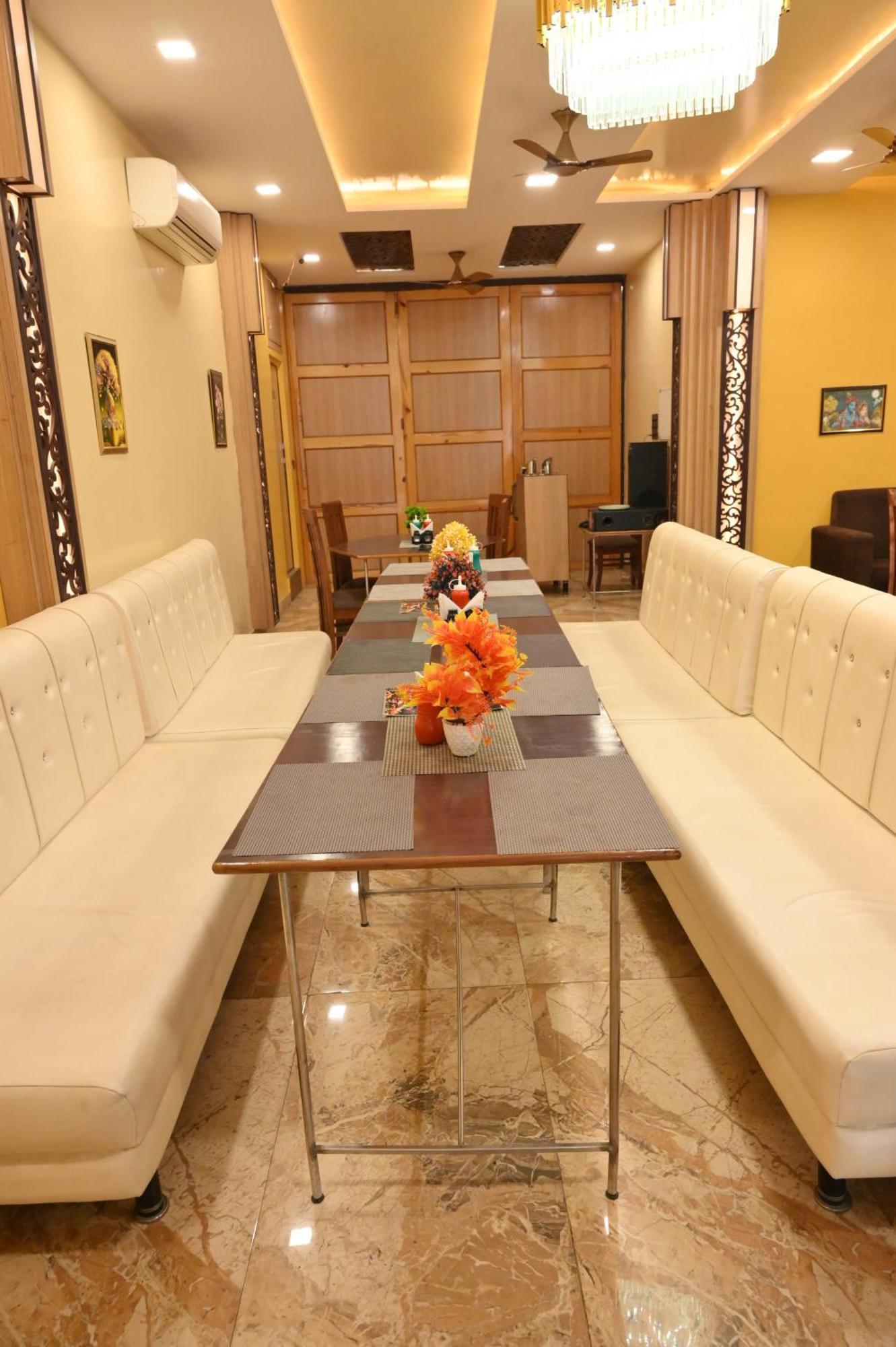 Hotel Riddhi Regency Lucknow Eksteriør bilde